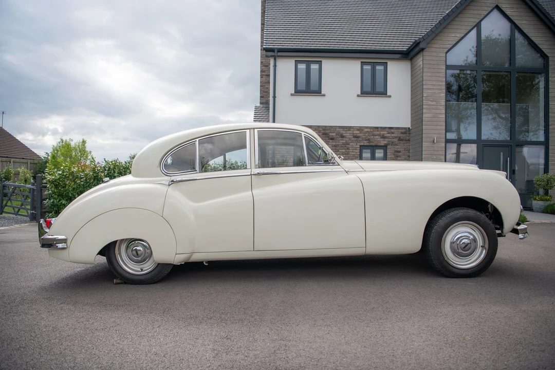 1955 Jaguar Mark VII & VIII & IX - Image 6 of 30