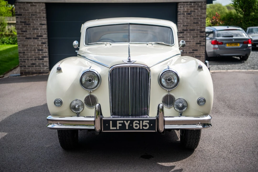 1955 Jaguar Mark VII & VIII & IX - Image 4 of 30