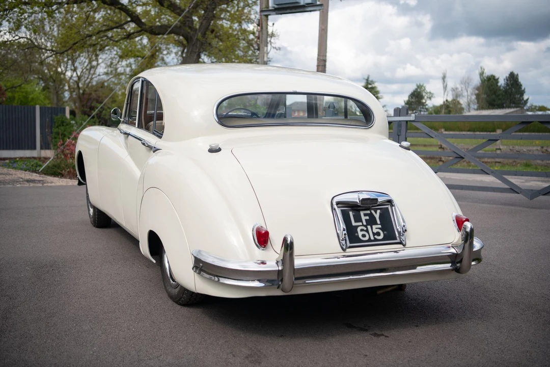 1955 Jaguar Mark VII & VIII & IX - Image 10 of 30