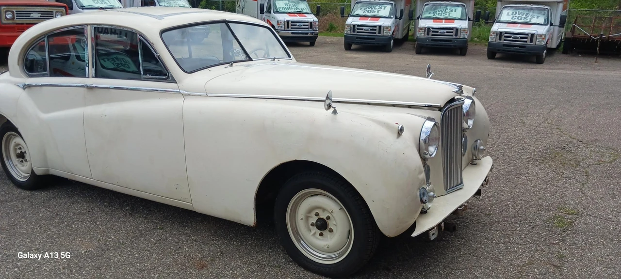 1955 Jaguar Mark VII & VIII & IX - Image 21 of 31