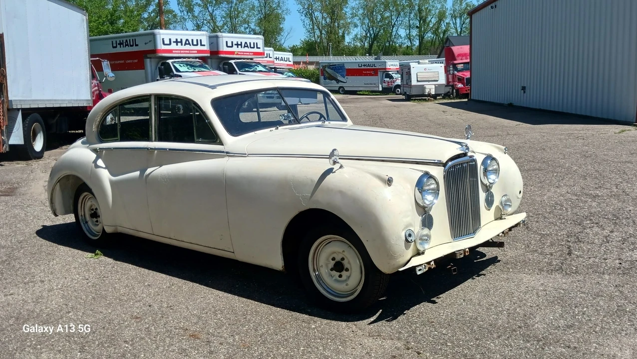 1955 Jaguar Mark VII & VIII & IX - Image 9 of 31