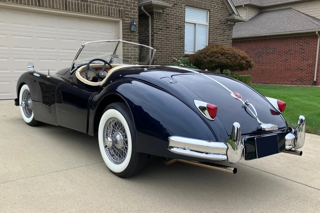 1955 Jaguar XK - Image 11 of 21