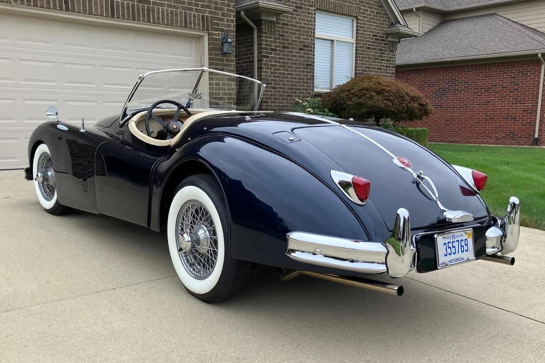 1955 Jaguar XK - Image 7 of 21