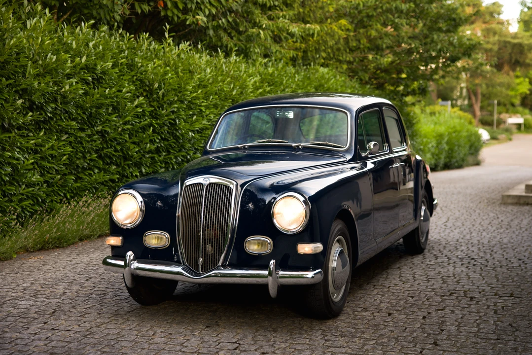 1955 Lancia Aurelia - Image 10 of 31