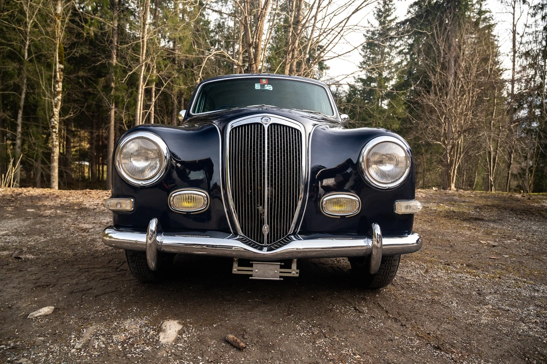 1955 Lancia Aurelia - Image 2 of 31