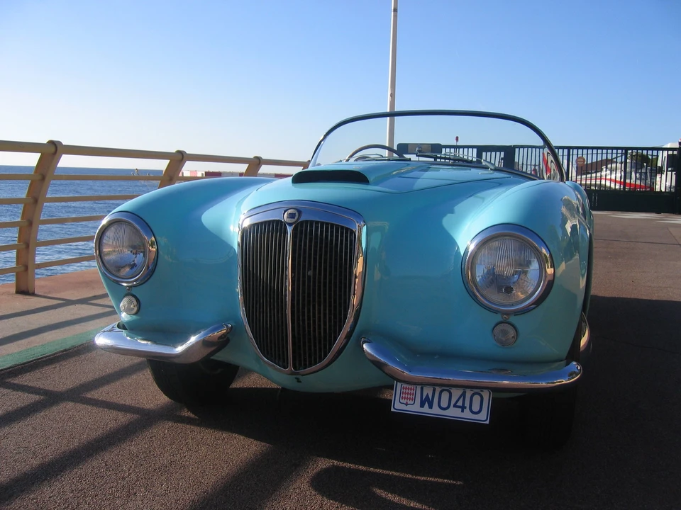 1955 Lancia Aurelia - Image 2 of 9