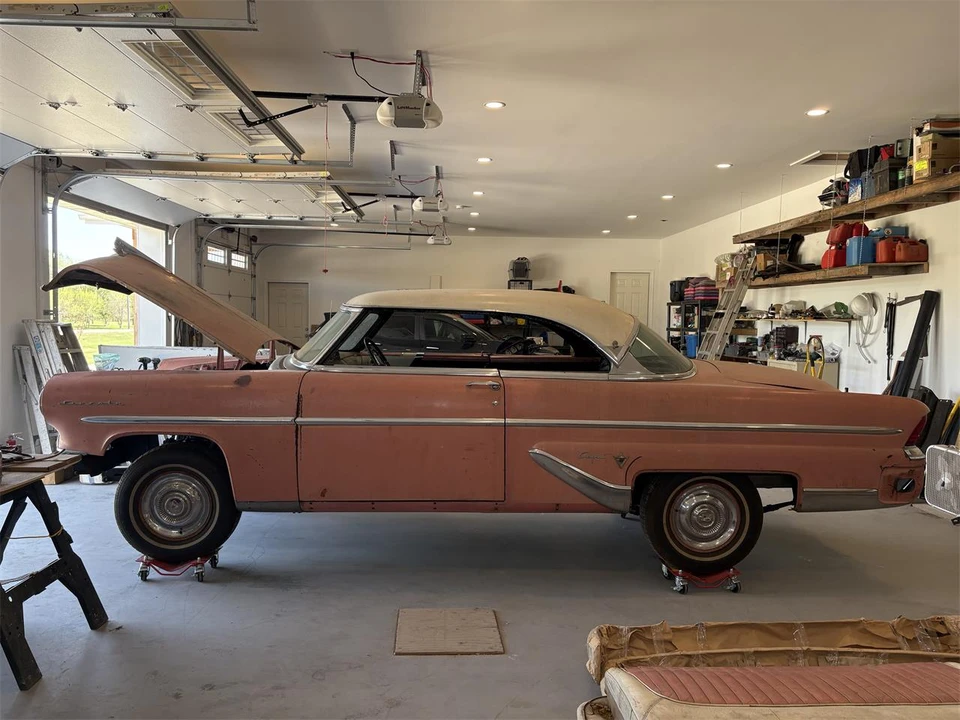 1955 Lincoln Capri - Image 2 of 8