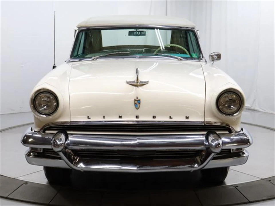 1955 Lincoln Capri - Image 3 of 31