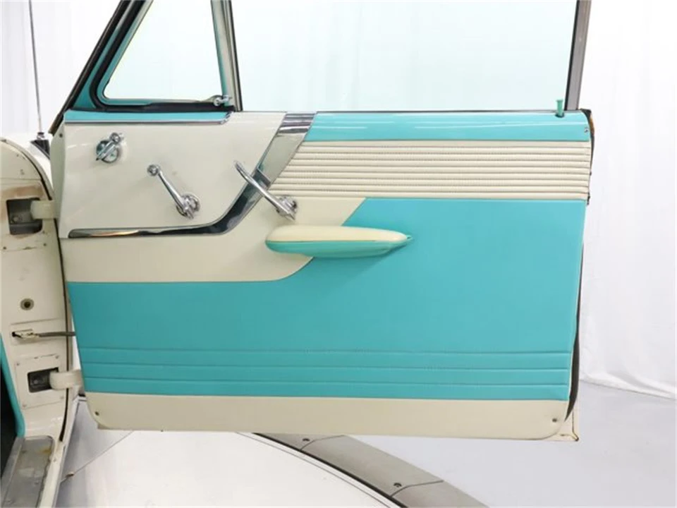 1955 Lincoln Capri - Image 27 of 31