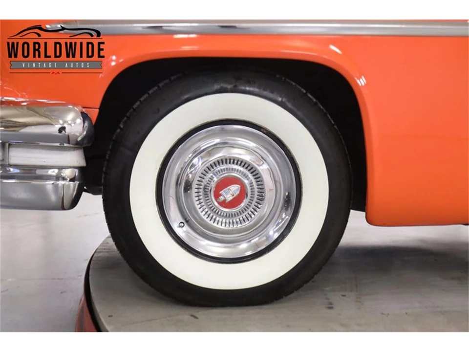 1955 Lincoln Capri - Image 16 of 31