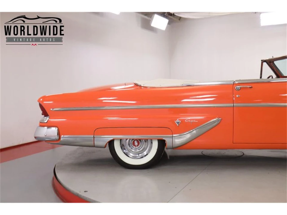 1955 Lincoln Capri - Image 13 of 31