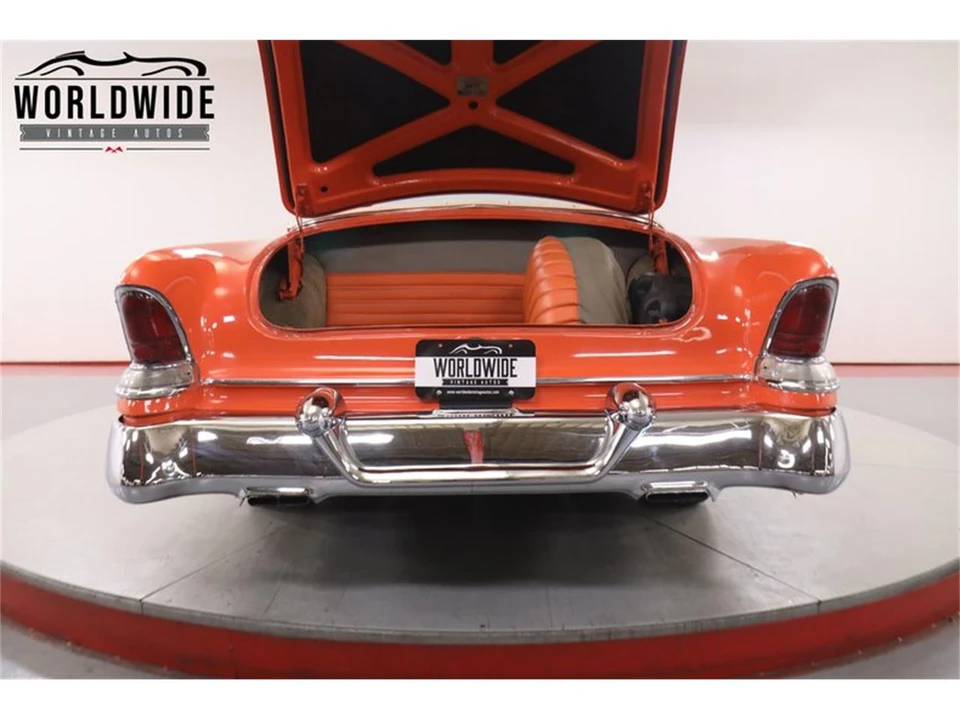 1955 Lincoln Capri - Image 23 of 31