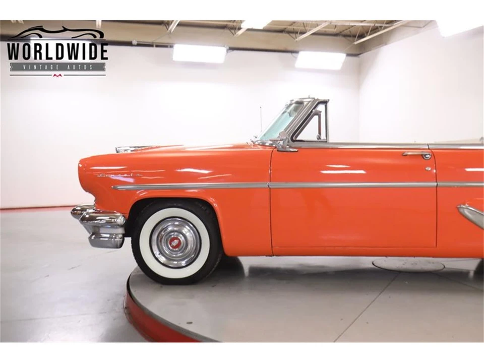 1955 Lincoln Capri - Image 11 of 31