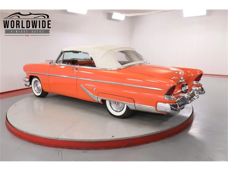 1955 Lincoln Capri - Image 9 of 31