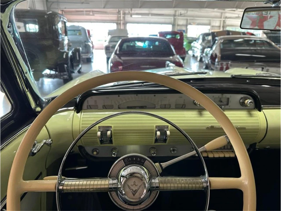 1955 Lincoln Capri - Image 18 of 31