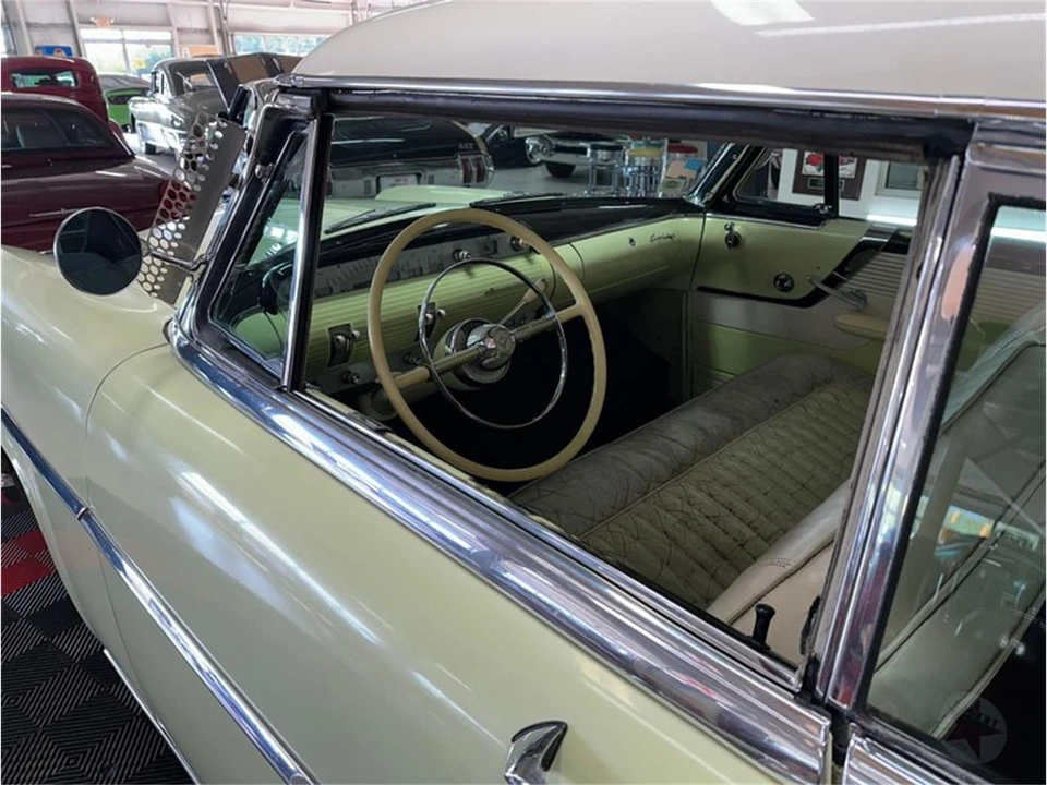 1955 Lincoln Capri - Image 10 of 31