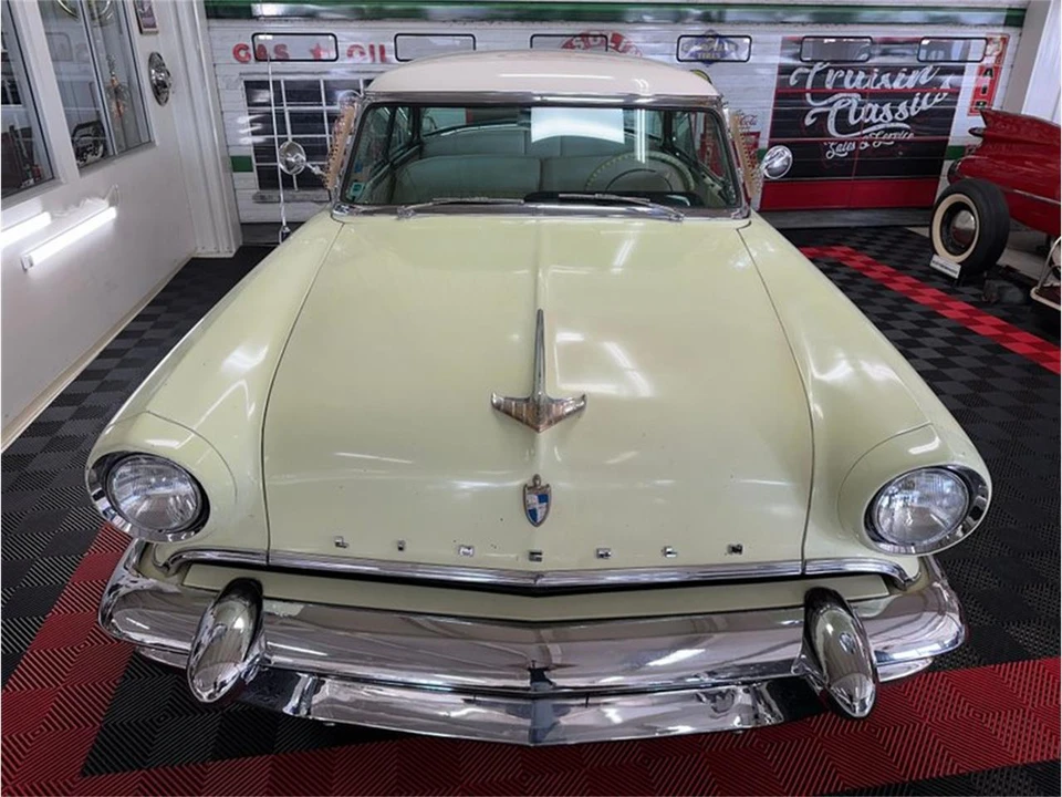 1955 Lincoln Capri - Image 4 of 31