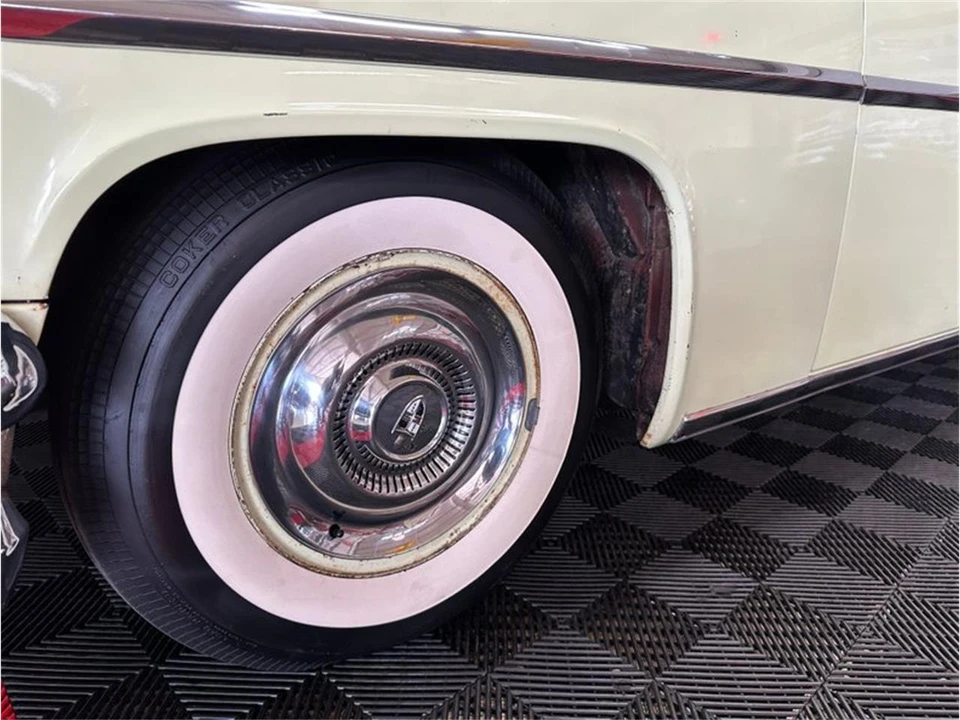 1955 Lincoln Capri - Image 8 of 31
