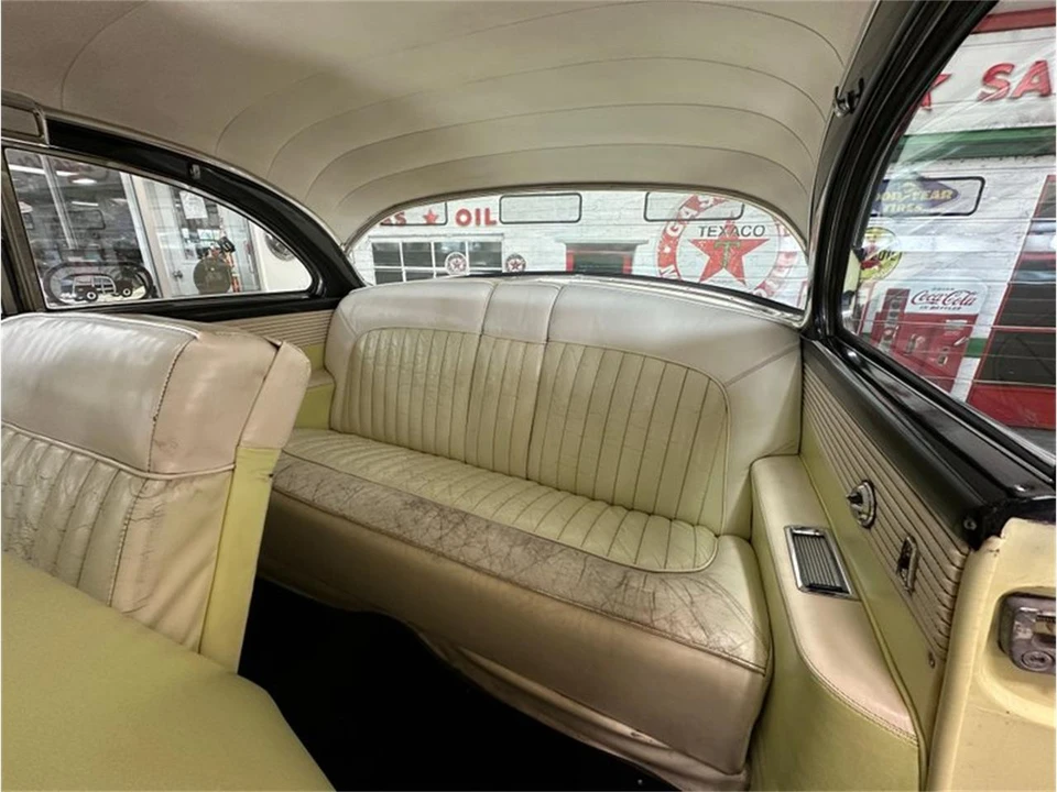 1955 Lincoln Capri - Image 23 of 31