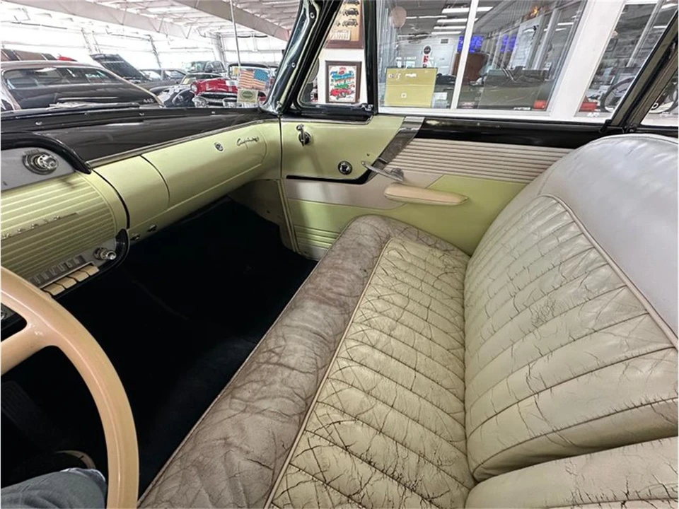 1955 Lincoln Capri - Image 20 of 31