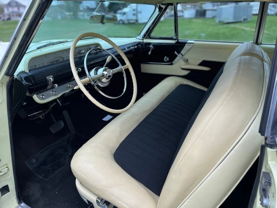 1955 Lincoln Capri - Image 4 of 17