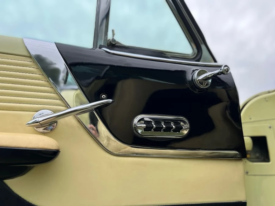 1955 Lincoln Capri - Image 6 of 17
