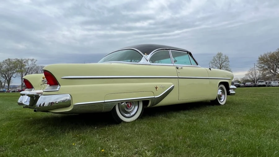 1955 Lincoln Capri - Image 2 of 17