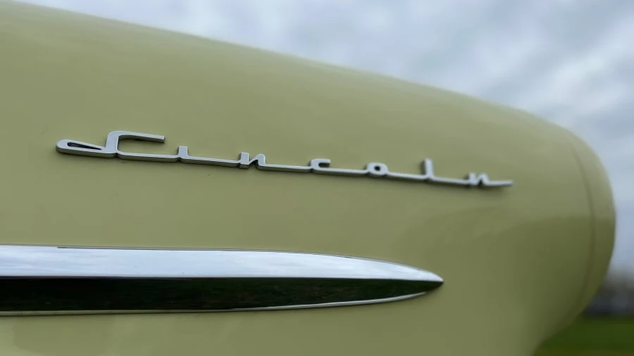 1955 Lincoln Capri - Image 10 of 17
