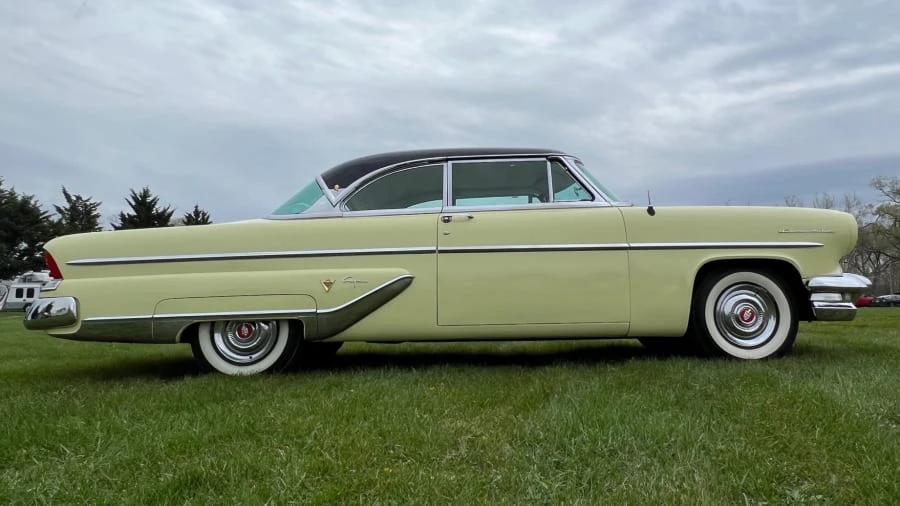 1955 Lincoln Capri - Image 16 of 17