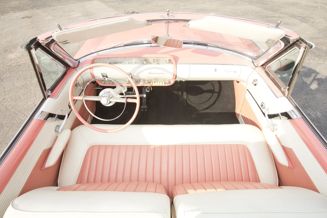 1955 Lincoln Capri - Image 16 of 29