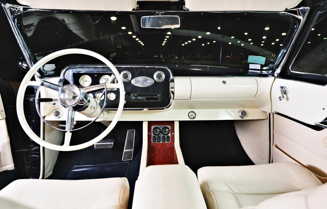 1955 Lincoln Capri - Image 15 of 18