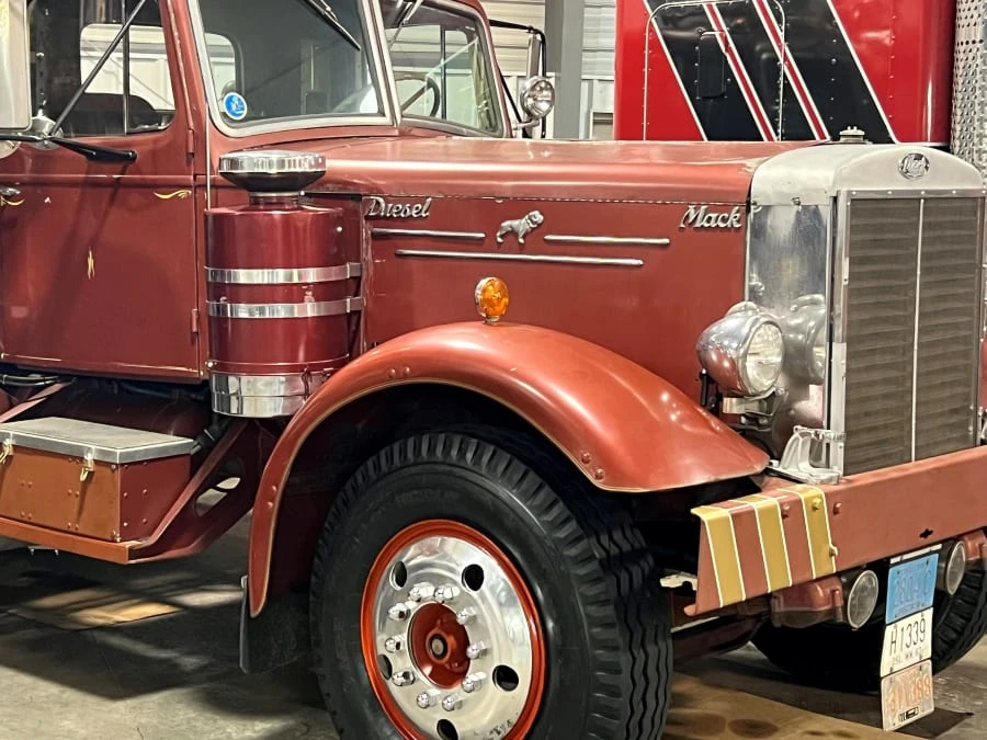1955 Mack - Image 2 of 6