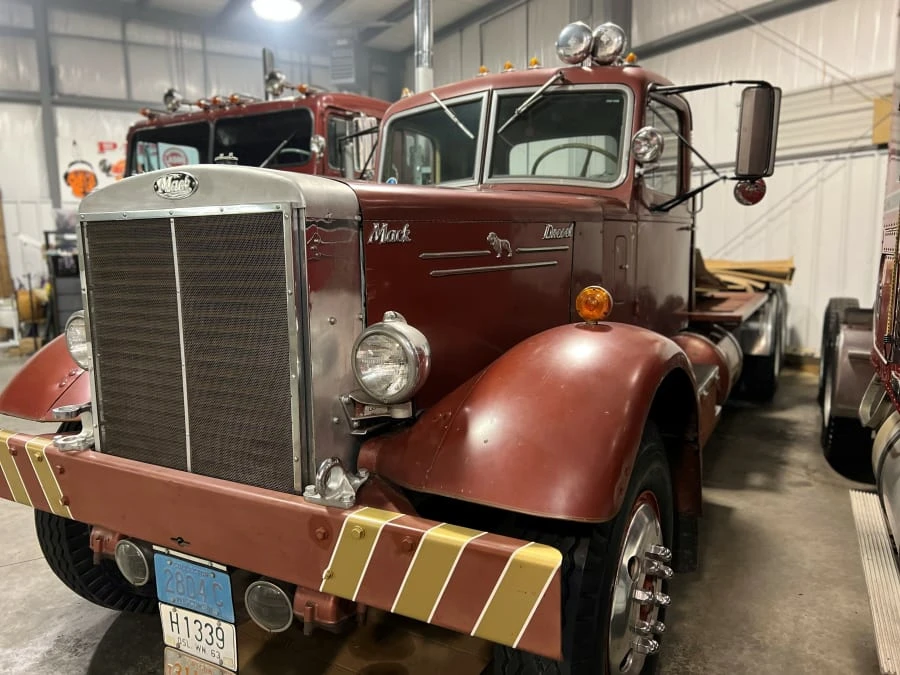 1955 Mack - Image 4 of 6