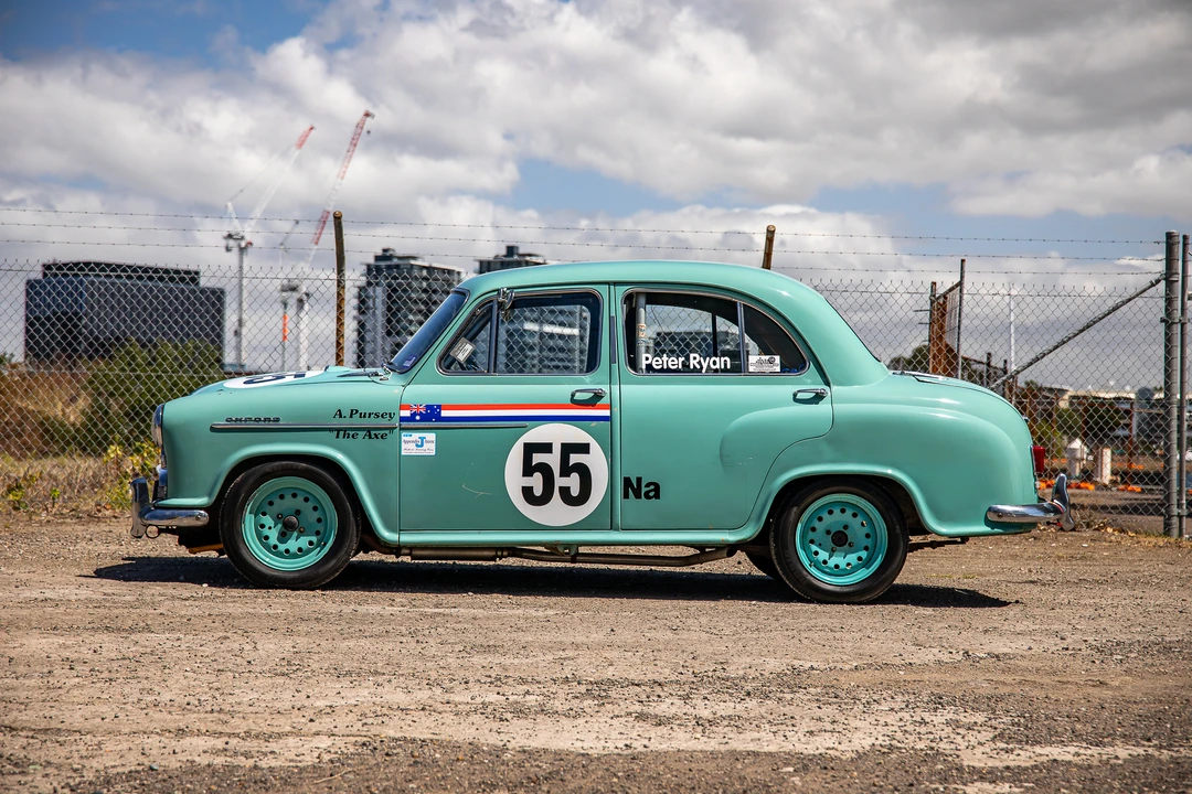 1955 Morris - Image 4 of 31