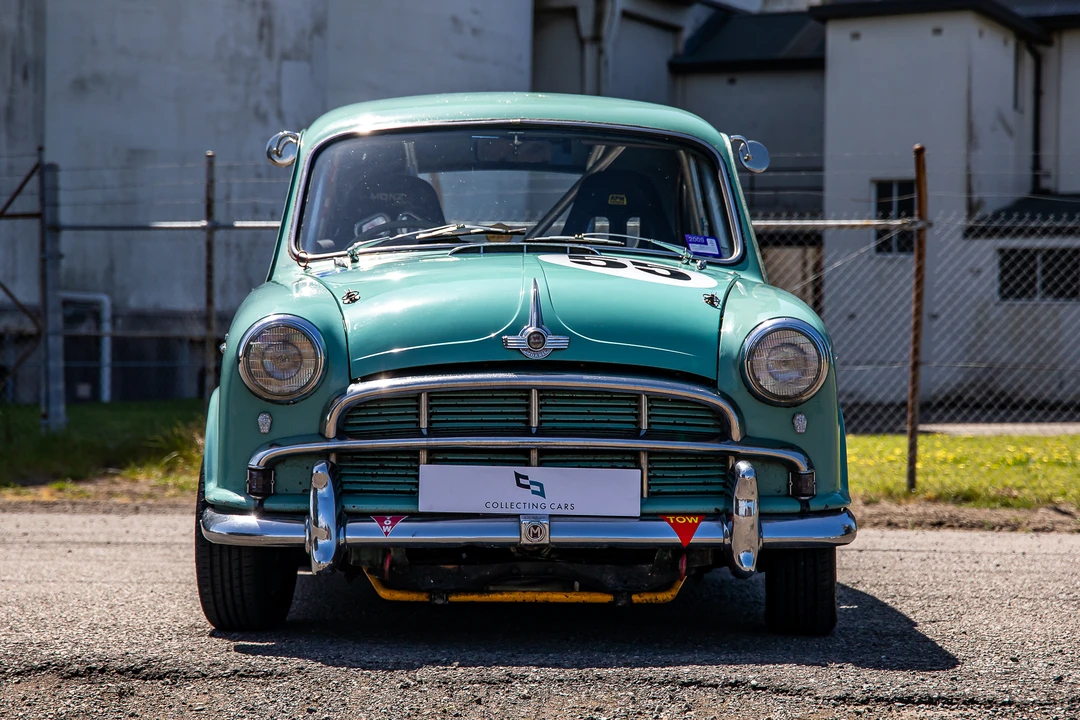 1955 Morris - Image 2 of 31