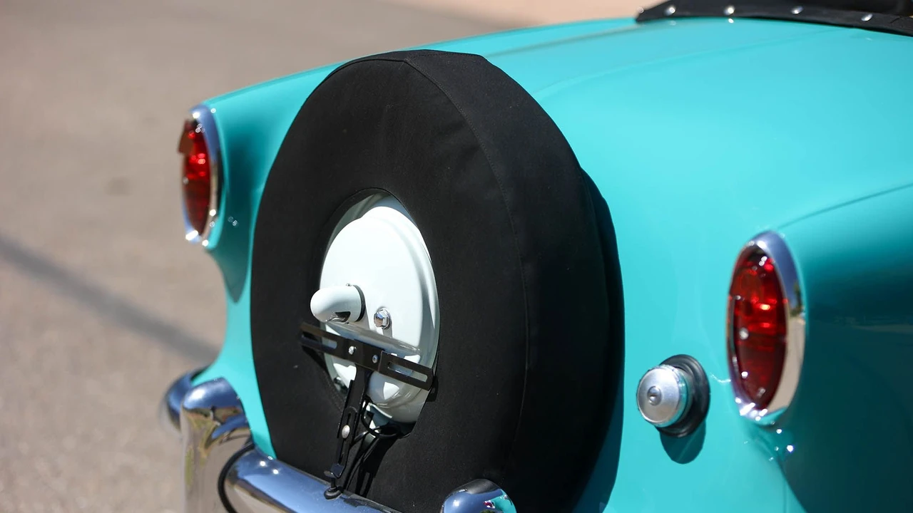 1955 Nash Metropolitan - Image 17 of 31
