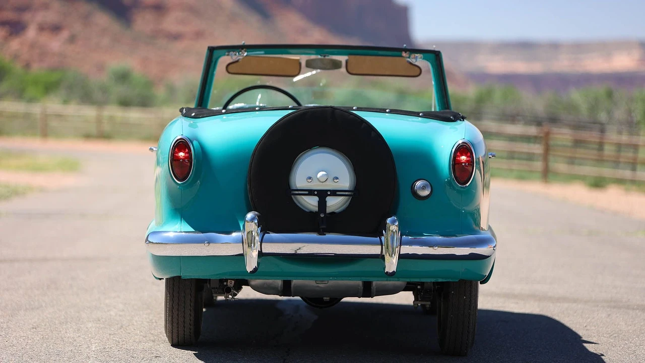 1955 Nash Metropolitan - Image 4 of 31