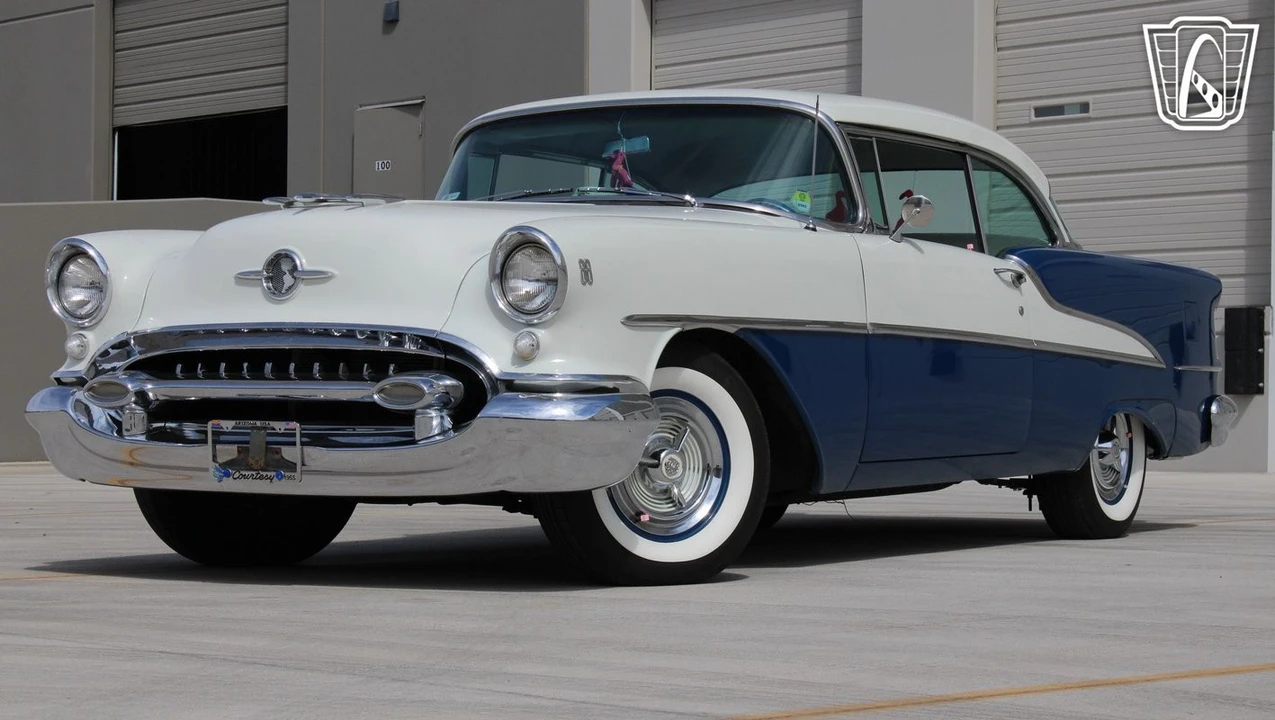 1955 Oldsmobile 88 - Image 3 of 12