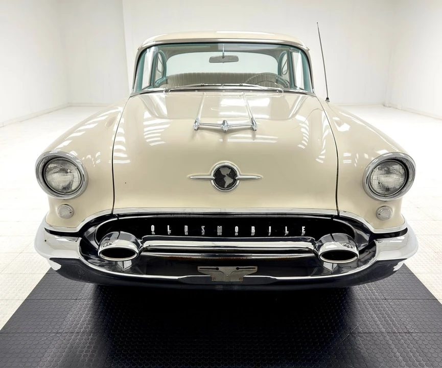 1955 Oldsmobile 88 - Image 8 of 31