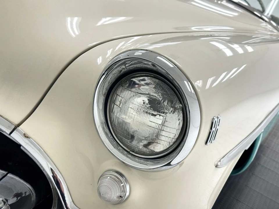 1955 Oldsmobile 88 - Image 12 of 31