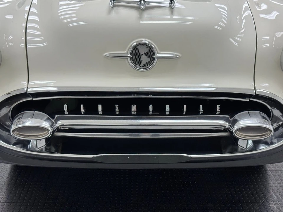 1955 Oldsmobile 88 - Image 11 of 21
