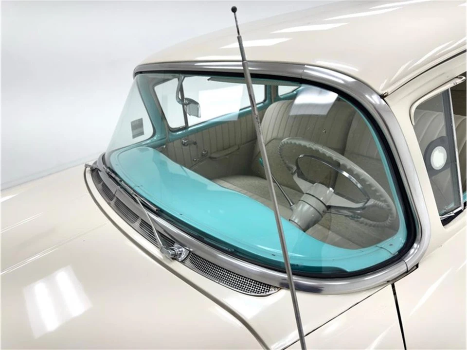 1955 Oldsmobile 88 - Image 14 of 31