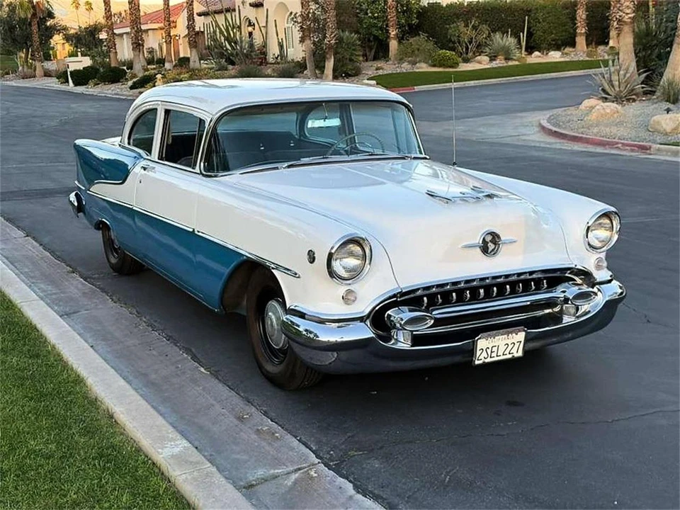 1955 Oldsmobile 88 - Image 20 of 31