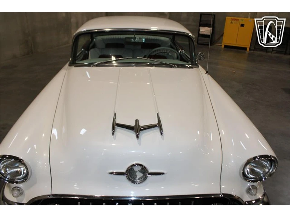 1955 Oldsmobile 88 - Image 26 of 31