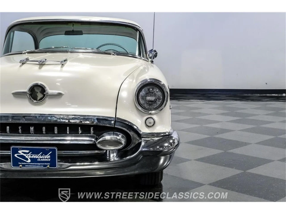 1955 Oldsmobile 88 - Image 20 of 31