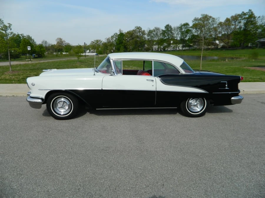 1955 Oldsmobile 88 - Image 2 of 8