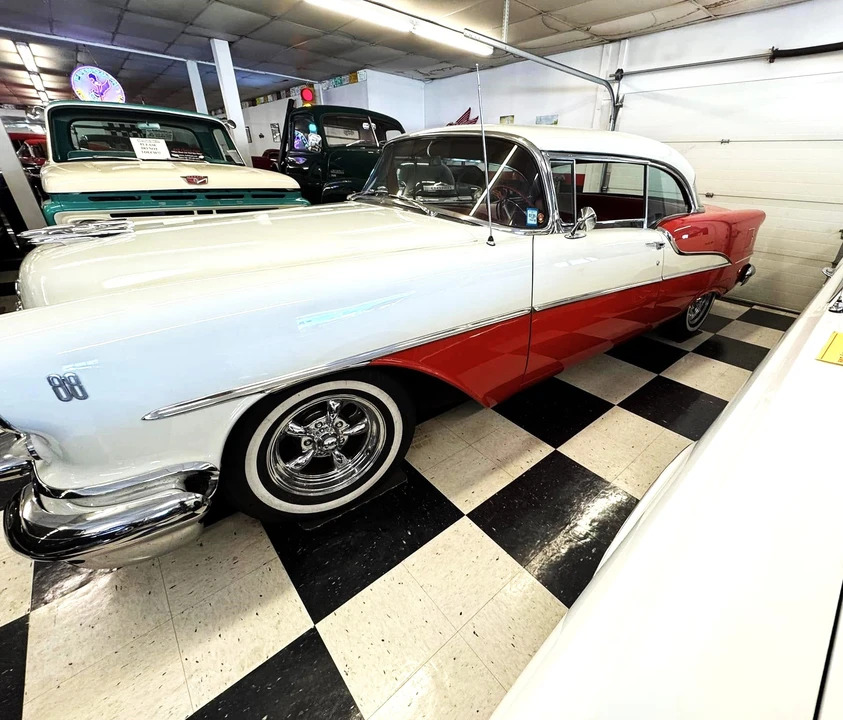 1955 Oldsmobile 88 - Image 30 of 31