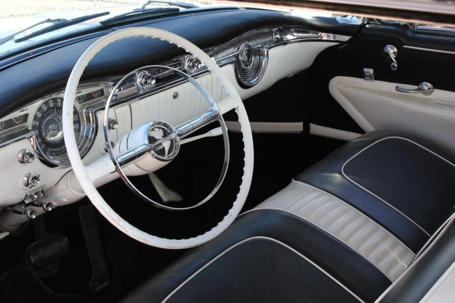 1955 Oldsmobile 98 - Image 4 of 10