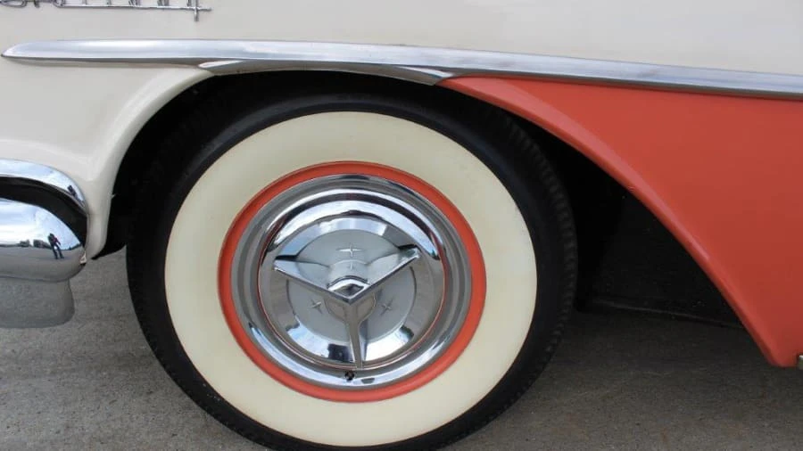 1955 Oldsmobile 98 - Image 27 of 31