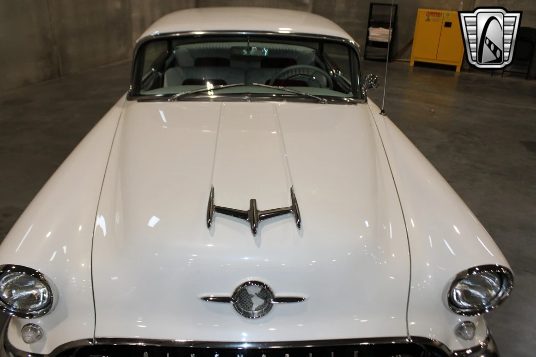 1955 Oldsmobile 88 - Image 8 of 12